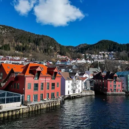 Seafront Apt. With Elevator And French Balcony Bergen