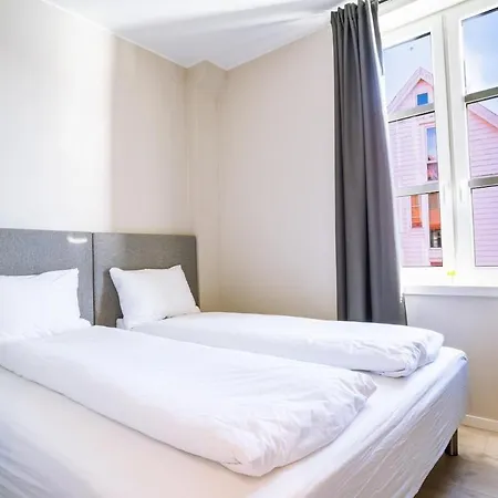 Seafront Apt. With Elevator And French Balcony Apartament Bergen